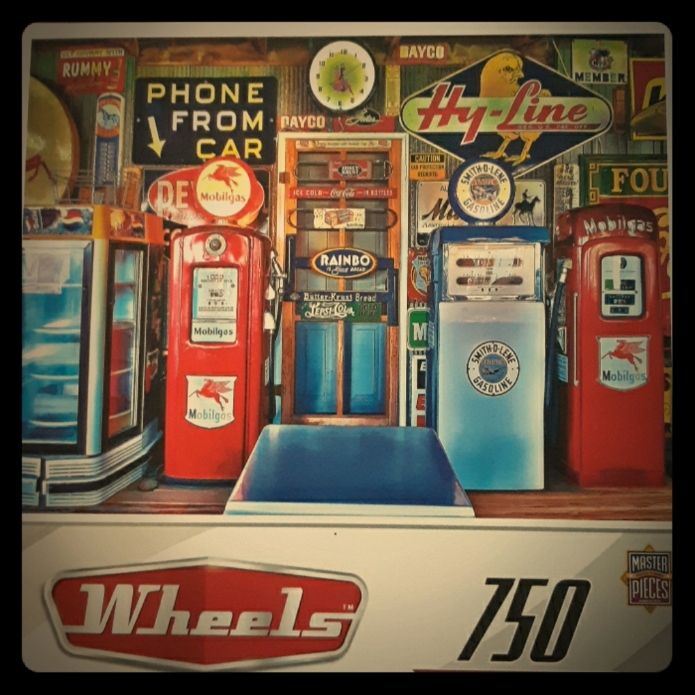 Brand New 750 piece puzzle "Wheels"